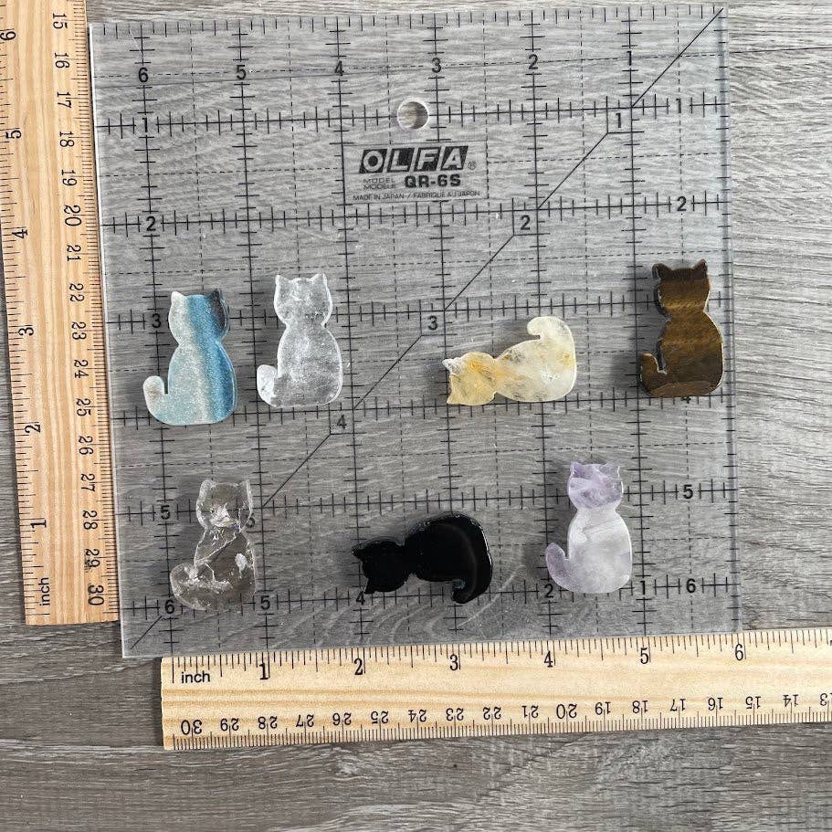Flat Cat Figurine – Small Crystal Carving for Retailers: Assorted