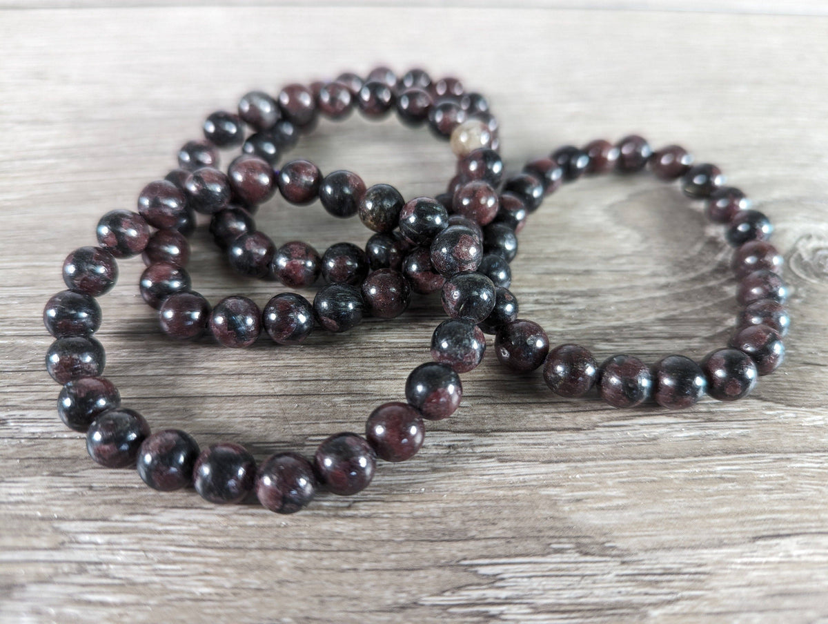 Gemstone 8 mm Round Bracelets: Amethyst