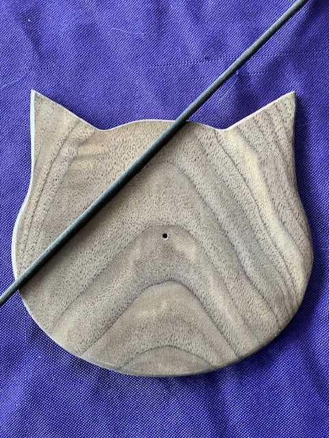 Cat face wooden incense holder