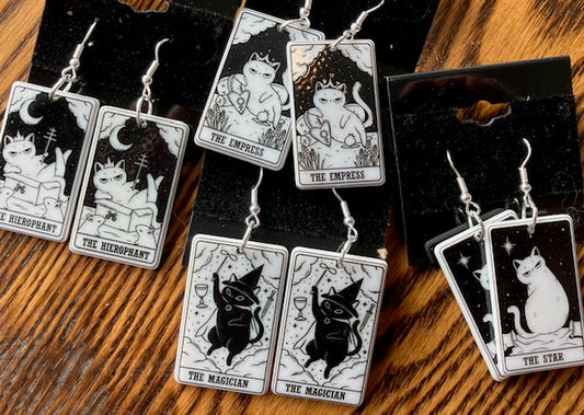 Star-made B&W Tarot earrings